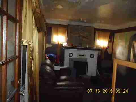 19225 Russell (7)_m.jpg